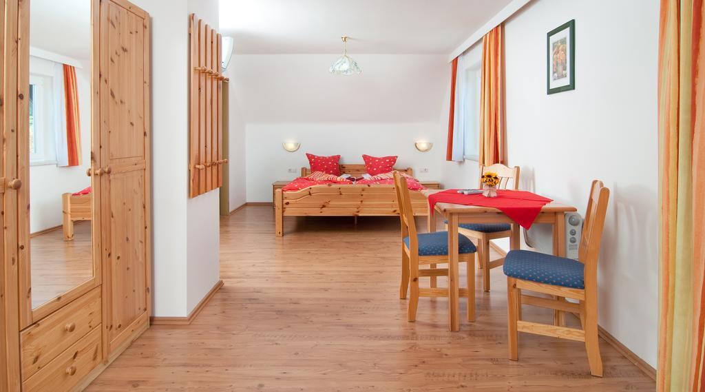 Gaestehaus Lutschounig Faak am See Exteriér fotografie